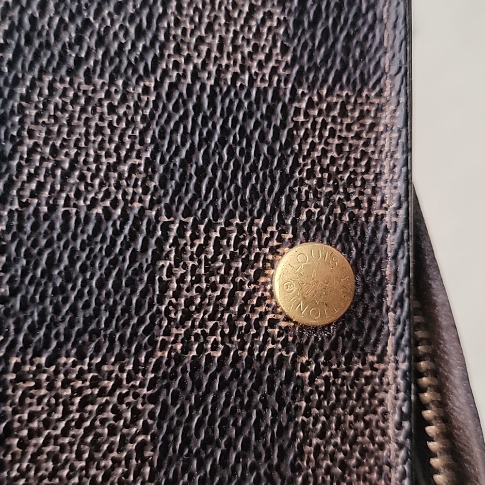 Louis Vuitton Black and Brown Wallet - Picture 5 of 14